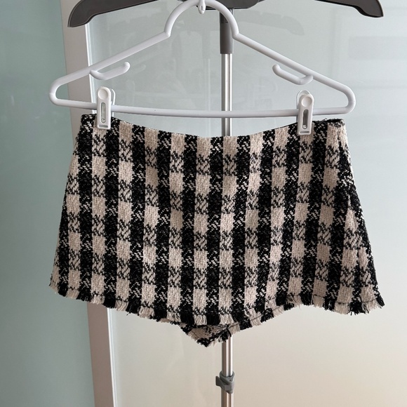 Alice + Olivia Mace Tweed Mini Skort - Size 4 - Picture 3 of 5